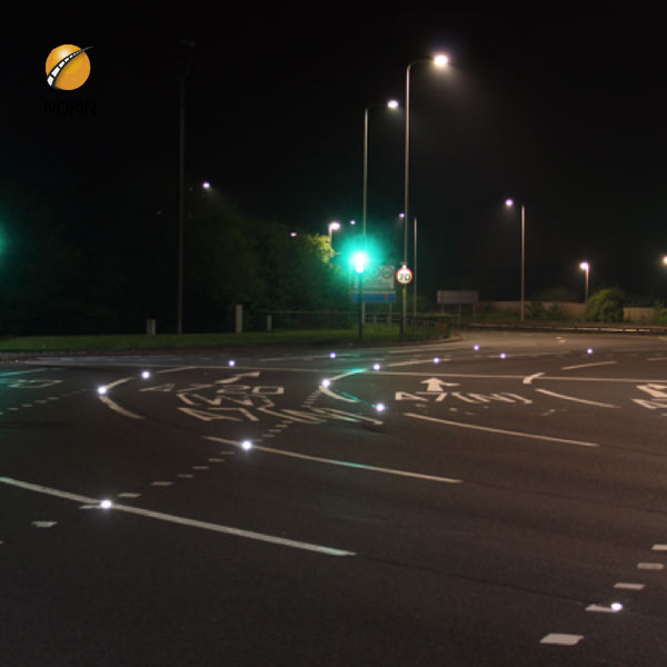 Blue Led Road Stud Lights For Pedestrian Crossing In UAE